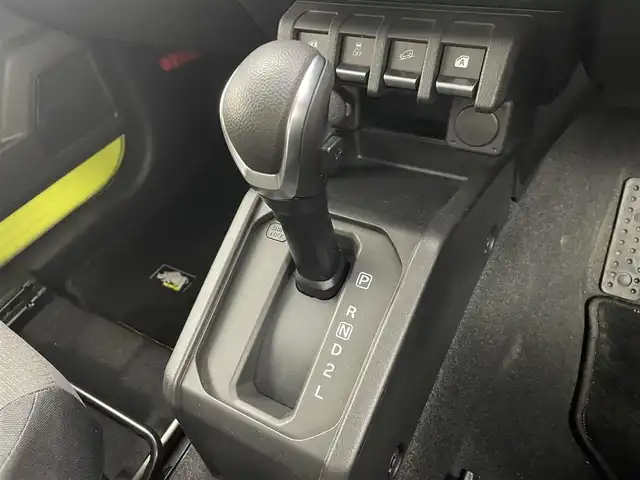 スズキ ジムニー XC 茨城県 2018(平30)年 4.5万km キネティックイエロー/ブラックトップ2トーン 社外ナビ［KXM-E503W］/ワンセグ再生可/クルーズコントロール/純正アルミホイール/純正フロアマット/スタッドレス車載有/スペアキー有り/衝突被害軽減ブレーキ/レーンキープアシスト/横滑り防止装置/オートマチックハイビーム