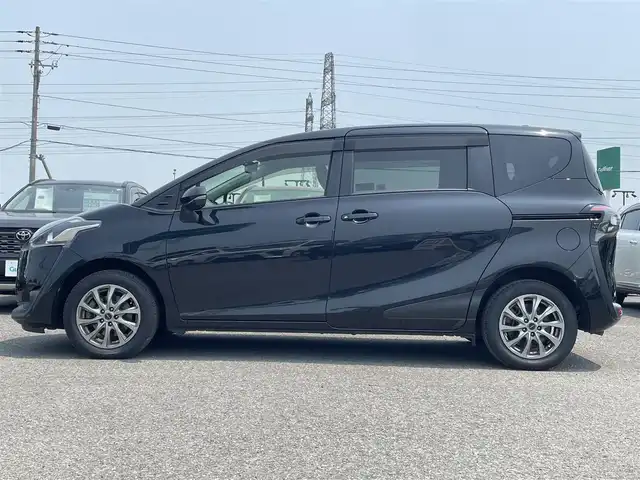 トヨタ シエンタ G 道央・札幌 2017(平29)年 10.2万km ブラックマイカ ４WD/寒冷地仕様/社外SDナビ/CD/DVD/BT/フルセグTV/横滑り防止システム/両側パワースライドドア/ワイパーデアイサー/ステアリングスイッチ/純正エンジンスターター/バックカメラ/ETC/プッシュスタート/スマートキー/冬タイヤAW付き積込/185/60R15　2022年 山5mm