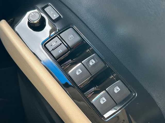 トヨタ アルファード X 岩手県 2015(平27)年 7.9万km ブラック ４WD/純正メモリナビ/　　CD/BT/フルセグTV/LEDオートライト/純正16インチアルミホイール/クリアランスソナー/寒冷地仕様/スマートキー/ビルトインETC