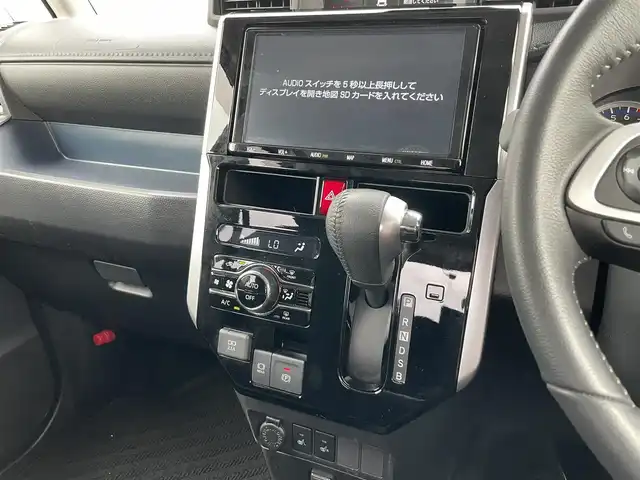 トヨタ ルーミー カスタムG 千葉県 2022(令4)年 1.6万km ブラックマイカメタリック/パールホワイト2トーン スマートアシスト/　・衝突回避・軽減ブレーキ機能 /・オートハイビーム/・誤発進抑制機能/・車線逸脱警報＆逸脱抑制制御/・先行車発進お知らせ機能/・進入禁止標識認識機能/レーダークルーズコントロール/コーナーセンサー /パノラミックビューモニター/両側パワースライドドア/純正9インチメモリナビ/　CD/DVD/BT/フルセグTV/電子パーキング/オートホールド/前席シートヒーター