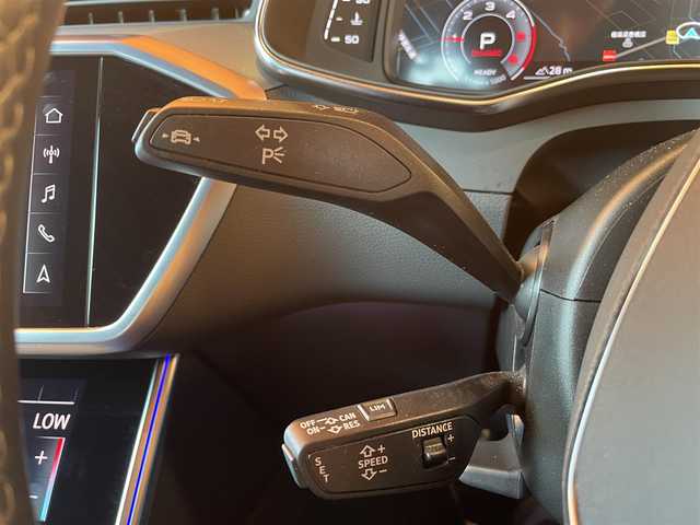 アウディ Ａ６ 40TDIクワトロ Sライン 愛知県 2021(令3)年 5万km ミトスブラックメタリック 純正ナビ /フルセグTV /CD/DVD/Bluetooth/360度カメラ /マトリクスLEDヘッドライト /黒革シート/シートヒーター /ハンドルヒーター /パワーテールゲート /ACC /ブラインドスポット /レーンキープ /ATホールド/純正21インチアルミホイール/スマートキー