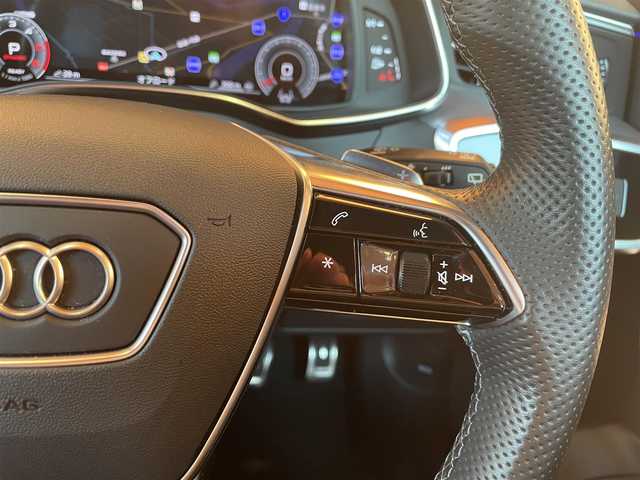 アウディ Ａ６ 40TDIクワトロ Sライン 愛知県 2021(令3)年 5万km ミトスブラックメタリック 純正ナビ /フルセグTV /CD/DVD/Bluetooth/360度カメラ /マトリクスLEDヘッドライト /黒革シート/シートヒーター /ハンドルヒーター /パワーテールゲート /ACC /ブラインドスポット /レーンキープ /ATホールド/純正21インチアルミホイール/スマートキー