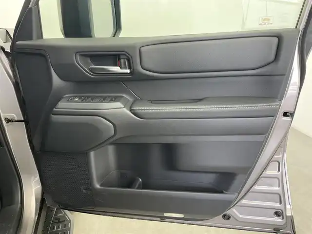トヨタ ランドクルーザー ２５０ VX 富山県 2024(令6)年 0.3万km アバンギャルドブロンズメタリック サンルーフ/黒革シート（合皮）/運転席パワーシート/前席シートエアコン/ステアリングヒーター/ステップ/純正ナビ（BT、AppleCarPlay）/フルセグTV/360度カメラ/前後コーナーセンサー/ビルトインETC/HDMI端子/パワーバックドア/デジタルインターミラー/LEDヘッドライト/フォグ/ACC/プリクラッシュセーフティ（PCS）/レーンディパーチャーアラート/ブラインドスポット/発進遅れ告知/後方車両接近告知/スペアキー
