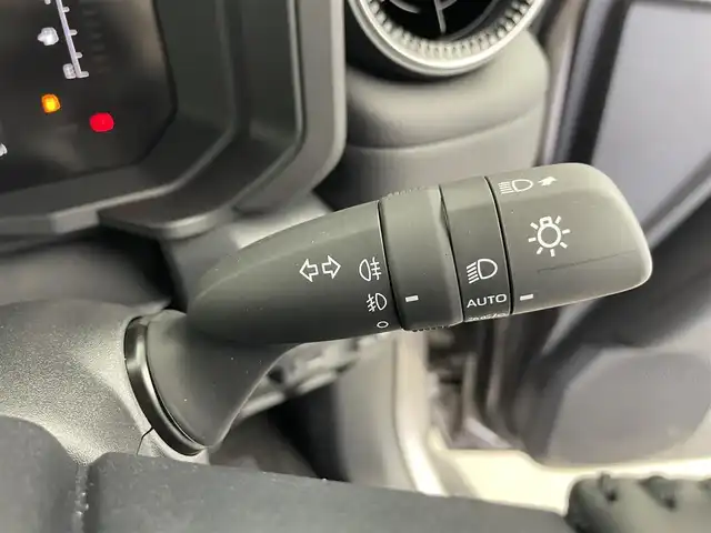 トヨタ ランドクルーザー ２５０ VX 富山県 2024(令6)年 0.3万km アバンギャルドブロンズメタリック サンルーフ/黒革シート（合皮）/運転席パワーシート/前席シートエアコン/ステアリングヒーター/ステップ/純正ナビ（BT、AppleCarPlay）/フルセグTV/360度カメラ/前後コーナーセンサー/ビルトインETC/HDMI端子/パワーバックドア/デジタルインターミラー/LEDヘッドライト/フォグ/ACC/プリクラッシュセーフティ（PCS）/レーンディパーチャーアラート/ブラインドスポット/発進遅れ告知/後方車両接近告知/スペアキー