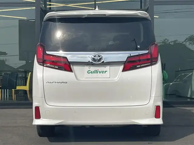 トヨタ アルファード S Cパッケージ 愛媛県 2021(令3)年 2.9万km ホワイトパールクリスタルシャイン サンルーフ/プリクラッシュセーフティ/レーントレーシングアシスト/パーキングサポートブレーキ/ロードサインアシスト/クリアランスソナー /レーダークルーズコントロール/純正デイスプレイオーディオ/　CD/DVD/Bluetooth/ワンセグTV/TVキャンセラー付き/バックカメカメラ/前後ドライブレコーダー/ ビルトインETC/両側パワースライドドア/黒革シート/前席パワーシート/前席シートヒーター/シートベンチレーション/オートライト/三眼LEDヘッドライト/ステアリングヒーター/純正18インチAW/プッシュスタート/フロアマット