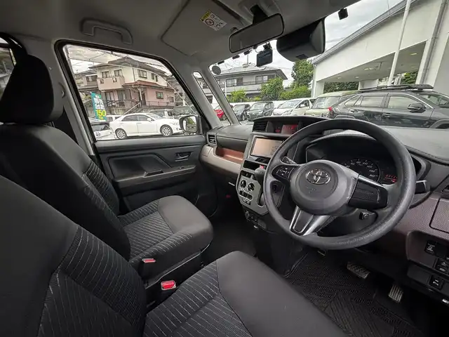 トヨタ ルーミー X S 熊本県 2018(平30)年 3.6万km ブライトシルバーM ワンオーナー/純正ナビ（NSZT-W68T）/【フルセグTV/CD/DVD/Bluetooth/ラジオ】/バックカメラ/片側パワースライドドア/プリクラッシュセーフティ/コーナーセンサー/アイドリングストップ/横滑り防止機能/前席シートヒーター/ドライブレコーダー（AN-R066）/ビルトインETC/オートライト/オートハイビーム/フォグランプ/純正フロアマット/純正ドアバイザー/スマートキー/保証書/取扱説明書