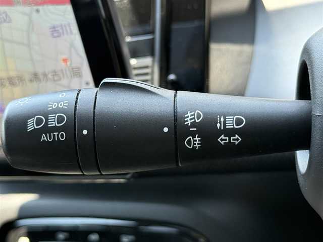 スマート ＭＣＣ スマート BRABUS エクスクルーシブ 静岡県 2019(令1)年 2.3万km 赤 ガラスルーフ/レザーシート/社外メモリナビ/(CD/DVD/Bluetooth/フルセグ)/衝突被害軽減システム/バックカメラ/クルーズコントロール/レーンキープアシスト/パーキングアシスト/シートヒーター/キーレスキー/ETC/純正フロアマット/純正17インチアルミホイール/フロントフォグランプ/保証書/取扱説明書/スペアキー