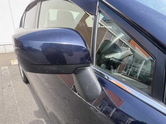 スバル インプレッサ Ｇ４ 1．6i－L 新潟県 2016(平28)年 7.6万km ダークブルーパール ４WD/社外ナビ/バックカメラ/リモコンキー/純正エンジンスターター/アイドリングストップ/プッシュスタート/MTモード付AT/ステアリングスイッチ/ETC/パドルシフト/社外フロアマット/社外ドアバイザー/オートライト/オートエアコン/パワーステアリング/パワーウィンドウ/横滑り防止/盗難防止装置/寒冷地仕様/電動格納ミラー/保証書/取扱説明書/記録簿