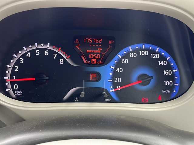 日産 キューブ 15G 山口県 2009(平21)年 17.6万km ベージュ 禁煙車　ローダウン　社外１５インチアルミホイール　ガラスルーフ　ベンチシート　純正ナビ　バックカメラ　フルセグＴＶ　スマートキー　プッシュスタート　ＥＴＣ　オートエアコン　電動格納ミラー　アームレスト