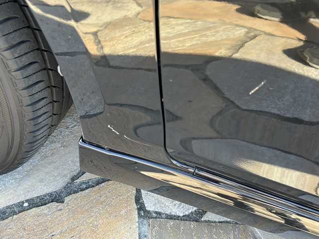 スズキ スイフト RS 静岡県 2015(平27)年 12.7万km ミネラルグレーM 社外ナビ/・FM/AM/・SD/・iPod/・フルセグTV/・USB/・Bluetooth/・CD/DVD/主要装備/・ＥＴＣ/・パドルシフト/・クルーズコントロール/・フォグランプ/・横滑り防止装置/・プッシュスタート/・オートエアコン/・１６インチ純正アルミ/・オートライト/・ステアリングスイッチ/・ＨＩＤライト