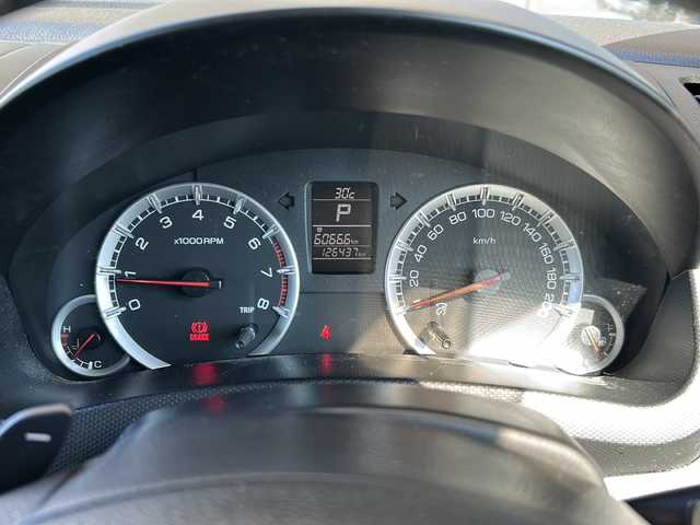 スズキ スイフト RS 静岡県 2015(平27)年 12.7万km ミネラルグレーM 社外ナビ/・FM/AM/・SD/・iPod/・フルセグTV/・USB/・Bluetooth/・CD/DVD/主要装備/・ＥＴＣ/・パドルシフト/・クルーズコントロール/・フォグランプ/・横滑り防止装置/・プッシュスタート/・オートエアコン/・１６インチ純正アルミ/・オートライト/・ステアリングスイッチ/・ＨＩＤライト