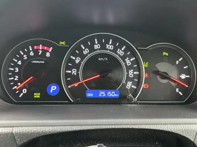 トヨタ ヴォクシー ZS 煌Ⅱ 熊本県 2020(令2)年 2.6万km ホワイトパールクリスタルシャイン 純正SDナビ/BT/フルセグ/CD/DVD/バックカメラ/両側パワースライドドア/クルーズコントロール/LEDオートライト/後部用モニター/サンシェード/純正16インチアルミホイール/ビルトインETC/ワンオーナー