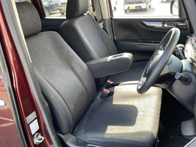 ホンダ Ｎ ＢＯＸ カスタム G Lパッケージ 道北・旭川 2012(平24)年 10.8万km プレミアムディープロッソパール /4WD//禁煙車//社外ディスプレイオーディオ//フルセグTV/CD/DVD/BT/SD//USB/iPod/HDMI/AUX//両側電動スライドドア//純正エンジンスターター//社外ETC//夏タイヤゴムのみ積込み//純正AW//オートライト//キセノンヘッドライト//フォグライト//ミラーヒーター//リアヒーター//純正フロアマット//スマートキー