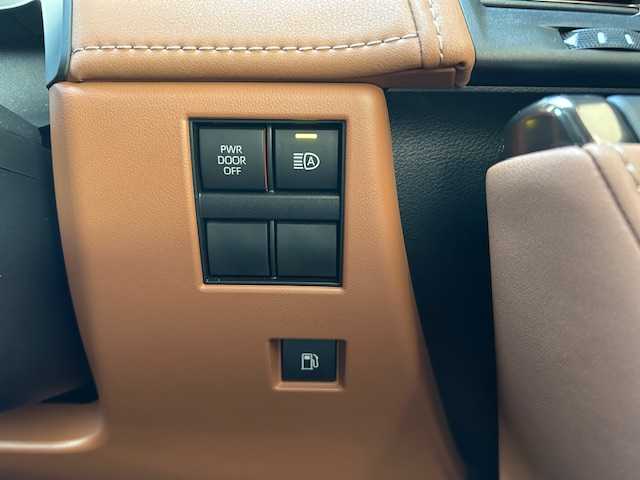 トヨタ ヴェルファイア Z プレミア 宮城県 2024(令6)年 1.4万km プラチナホワイトパールマイカ ワンオーナー/純正エアロ/サンルーフ/4WD/ユニバーサルステップ/ヘッドアップディスプレイ/純正メモリナビ/FM/AM/BT/USB/フルセグTV/フリップダウンモニター/アラウンドビューモニター/レザーシート/全席パワーシート/全席シートクーラー/全席シートヒーター/セカンドシートオットマン/パワーバックドア/ステアリングスイッチ/ステアリングヒーター/両側パワースライドドア/デジタルインナーミラー/ブラインドスポットモニター/純正アルミ夏タイヤ19インチ/純正フロアマット/パーキングアシスト/追従型クルーズコントロール/レーンキープアシスト/アイドリングストップ/衝突被害軽減システム/パドルシフト/コーナーセンサー/LEDライト/ETC2.0/前後ドライブレコーダー/プッシュスタート