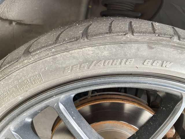 トヨタ ８６ GT リミテッド 愛知県 2012(平24)年 9.7万km シルバー 純正ナビ/シートヒーター/バックカメラ/コーナーセンサー/アルミホイール/LEDヘッドライト/パドルシフト/ETC/Bluetooth/スマートキー/プッシュスタート