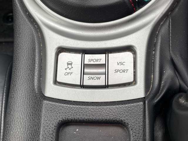 トヨタ ８６ GT リミテッド 愛知県 2012(平24)年 9.7万km シルバー 純正ナビ/シートヒーター/バックカメラ/コーナーセンサー/アルミホイール/LEDヘッドライト/パドルシフト/ETC/Bluetooth/スマートキー/プッシュスタート