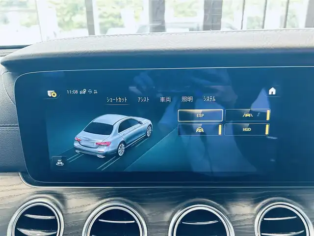 メルセデス・ベンツ Ｅ２００ スポーツ 大阪府 2020(令2)年 2万km オブシディアンブラック レザーエクスクルーシブP/レーダーセーフティP/ブルメスター/HUD/ACC/純正ナビ/TV/360度カメラ/applecarplay/純正19インチAW/LEDヘッドライト/アンビエントライト/電動リアゲート/ワイヤレス充電/黒革/メモリ付きパワーシート/シートヒーター/パフュームアトマイザー