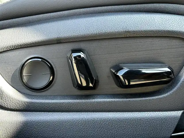 レクサス ＥＳ 300h Fスポーツ 福島県 2021(令3)年 1.2万km ホワイトノーヴァガラスフレーク ムーンルーフ/純正ナビ/(AM/FM/CD/DVD/SD/BT)/フルセグTV/Lexus Safety System＋/レーダークルーズコントロール/ヘッドアップディスプレイ/ブラインドスポットモニター/パノラミックビューモニター/パワーバックドア/前席パワーシート/前席シートヒーター/エアシート/ステアリングヒーター/LEDオートライト/ETC2.0/プッシュスタート/オレンジブレーキキャリパー