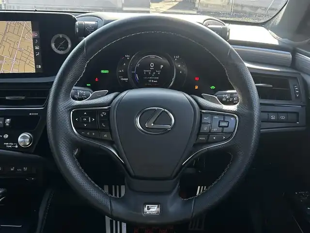 レクサス ＥＳ 300h Fスポーツ 福島県 2021(令3)年 1.2万km ホワイトノーヴァガラスフレーク ムーンルーフ/純正ナビ/(AM/FM/CD/DVD/SD/BT)/フルセグTV/Lexus Safety System＋/レーダークルーズコントロール/ヘッドアップディスプレイ/ブラインドスポットモニター/パノラミックビューモニター/パワーバックドア/前席パワーシート/前席シートヒーター/エアシート/ステアリングヒーター/LEDオートライト/ETC2.0/プッシュスタート/オレンジブレーキキャリパー