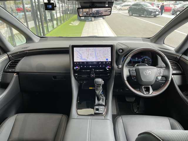 トヨタ アルファード Z 愛知県 2024(令6)年 2.1万km プラチナホワイトパールマイカ 純正14型ディズプレイオーディオナビ/フリップダウンモニター/三眼LEDヘッドライト/全方位カメラ/両側パワースライドドア/ユニバーサルステップ/レーダークルーズコントロール/シートヒーター/エアシート/バックカメラ/電動リアゲート/パワーシート/コーナーセンサー/純正アルミホイール/ETC2.0/ブラインドスポットモニター/ステアリングヒーター/インテリジェントミラー/リアオートエアコン/ドライブレコーダー/ワイヤレス充電機/衝突軽減システム/フルセグ/Bluetooth/ステアリングスイッチ/スマートキー/プッシュスタート