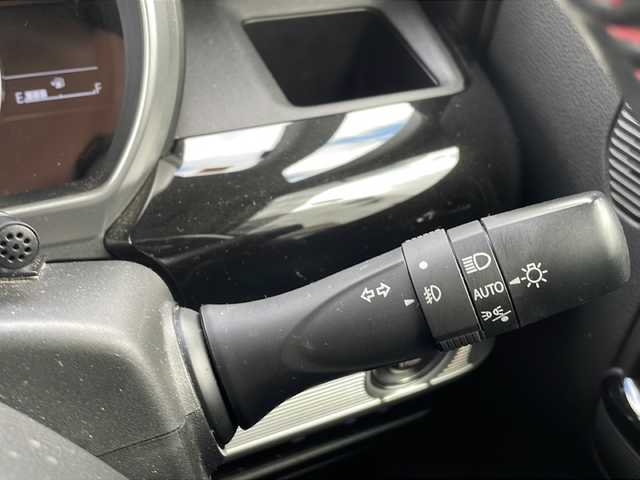 スズキ スペーシア カスタム HYBRID XS ターボ 道央・札幌 2020(令2)年 13万km ピュアホワイトP (株)IDOMが運営する【じしゃロン札幌店】の自社ローン専用車両になりますこちらは現金またはオートローンご利用価格です。自社ローンご希望の方は別途その旨お申し付けください。/メモリナビ/フルセグテレビ/バックカメラ/アイドリングストップ/クルーズコントロール/プッシュスタート/両側パワースライドドア/ETC/HID