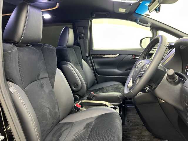 トヨタ アルファード S タイプゴールドⅢ 三重県 2023(令5)年 2.7万km ブラック /モデリスタフルエアロ //電動バックドア //BSM //ドラレコ前後 //純正9型ディスプレイオーディオ //CD/DVDデッキ //バックカメラ //純正フリップダウンモニター //ステアリングスイッチ //ビルトインETC//前後コーナーセンサー