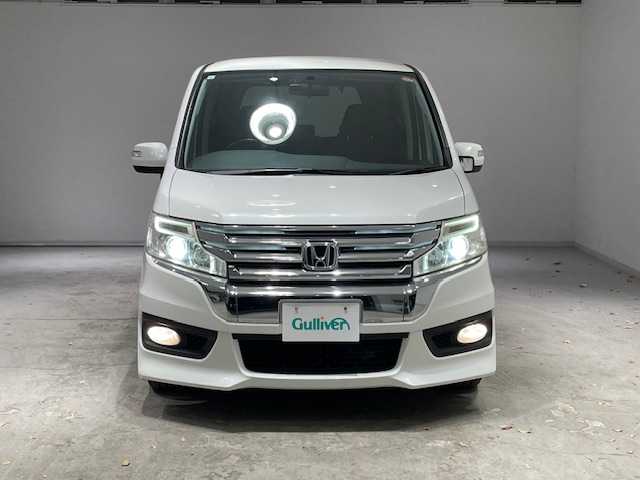 ホンダ ステップワゴン スパーダ S 宮城県 2015(平27)年 6.5万km ホワイトオーキッドパール 純正ナビ/（型番：VXM-155VFNi）/・バックカメラ/・Bluetooth/CD/DVD/・USB入力端子/HDMI/・純正ビルトインETC/・社外ドライブレコーダー/クルーズコントロール/片側パワースライドドア/プッシュスタート/アイドリングストップ/パドルシフト/3列シート/・ベンチシート/HIDヘッドライト/・オートライト/・フォグライト/純正アルミホイール/純正フロアマット