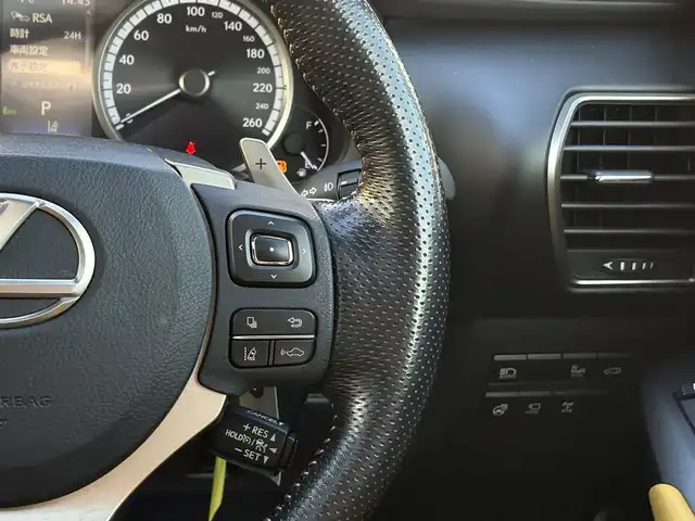 レクサス ＮＸ 300 Fスポーツ 岩手県 2019(令1)年 6万km ホワイトノーヴァガラスフレーク 禁煙車/サンルーフ/全方位カメラ/パワーバックドア/ハンドルヒーター/ミラーヒーター/シートヒーター/エアシート/純正ナビ/→フルセグTV/Bluetooth/CD/DVD/FM/AM/バックカメラ/ステアリングスイッチ/ブラインドスポットモニター/レーンキープアシスト/衝突軽減システム/電子パーキング/オートブレーキホールド/横滑り防止装置/コーナーセンサー/〇プッシュスタート/〇パドルシフト/〇電動格納ミラー/〇ウィンカーミラー/〇フロアマット/〇シガーソケット/〇USBポート/〇スマートキー/スマートキー/前後ドライブレコーダー/ビルトインETC