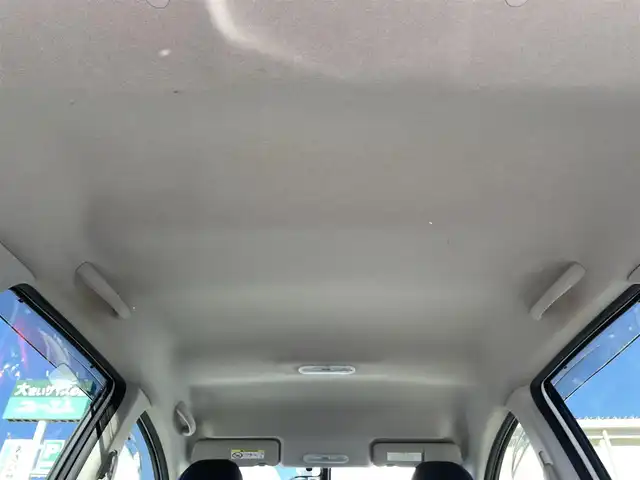 日産 ノート e－パワー メダリスト 群馬県 2016(平28)年 7.3万km ブリリアントホワイトパール 安全装備/・衝突軽減ブレーキ/・レーンキープアシスト/・横滑り防止/・オートライト/純正7インチワイドナビ/・AM/FM/フルセグTV/・Bluetooth/USB/バックカメラ/純正ドライブレコーダー/ETC/LEDヘッドライト/LEDフォグランプ/インパルフルエアロ/インパルドアバイザー/インパルマフラー/純正フロアマット/スマートキー/プッシュスタート