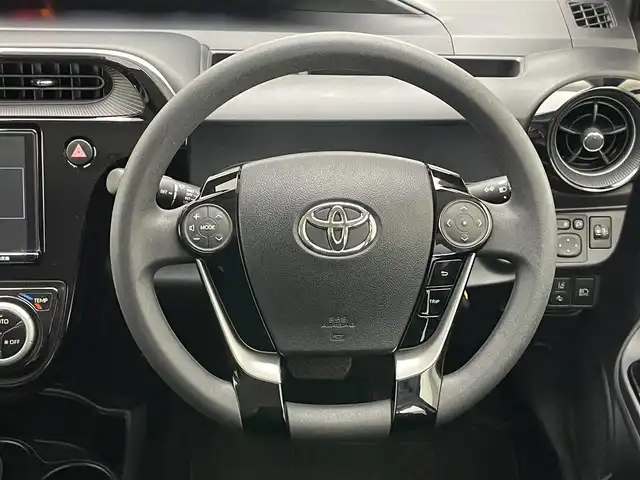 トヨタ アクア S スタイルブラック 愛知県 2018(平30)年 1.7万km ブラックマイカ 純正９型ナビ　バックカメラ　ＥＴＣ　禁煙車　フルセグＴＶ　Ｂｌｕｅｔｏｏｔｈ　プッシュスタート　セーフティセンス　衝突軽減　車線逸脱　オートハイビーム　純正フロアマット　電格ミラー　コーナーセンサー