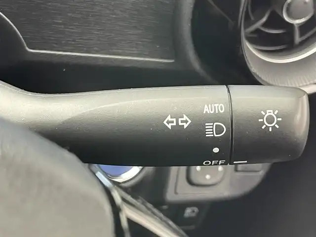 トヨタ アクア S スタイルブラック 愛知県 2018(平30)年 1.7万km ブラックマイカ 純正９型ナビ　バックカメラ　ＥＴＣ　禁煙車　フルセグＴＶ　Ｂｌｕｅｔｏｏｔｈ　プッシュスタート　セーフティセンス　衝突軽減　車線逸脱　オートハイビーム　純正フロアマット　電格ミラー　コーナーセンサー