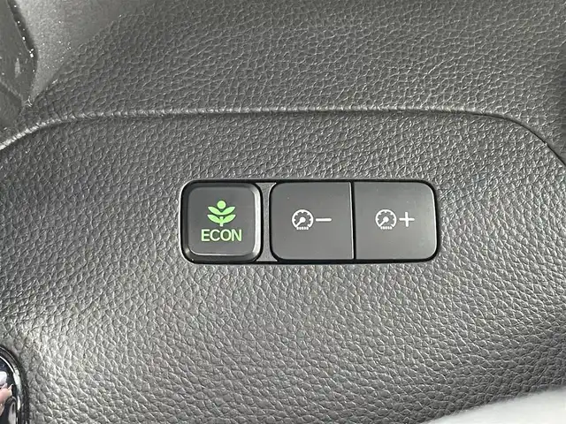 ホンダ Ｎ ＢＯＸ カスタム G L ターボ ホンダセンシング 千葉県 2018(平30)年 9.2万km ルナシルバーM Honda SENSING/・衝突軽減ブレーキ/・発進抑制機能/・後方誤発進抑制機能/・歩行者事故低減ステアリング/・路外逸脱抑制機能/・ACC〈アダプティブ・クルーズ・コントロール〉/・オートハイビーム/・先行車発進お知らせ機能/・標識認識機能/サイドエアバッグ/カーテンエアバッグシステム/ナビ装着スペシャルパッケージ＋ETC車載機/・AM/FM/地デジ/BTオーディオ/CD/DVD/両側パワースライドドア/ハーフレザーシート/リアサンシェード/パドルシフト/ドライブレコーダー/プッシュスタート/スマートキー/ブラック塗装＋切削 15インチアルミホイール/プライムスムース＆トリコットコンビシート/LEDヘッドランプ/保証書/取扱説明書/スペアキー