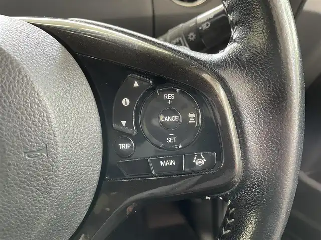 ホンダ Ｎ ＢＯＸ カスタム G L ターボ ホンダセンシング 千葉県 2018(平30)年 9.2万km ルナシルバーM Honda SENSING/・衝突軽減ブレーキ/・発進抑制機能/・後方誤発進抑制機能/・歩行者事故低減ステアリング/・路外逸脱抑制機能/・ACC〈アダプティブ・クルーズ・コントロール〉/・オートハイビーム/・先行車発進お知らせ機能/・標識認識機能/サイドエアバッグ/カーテンエアバッグシステム/ナビ装着スペシャルパッケージ＋ETC車載機/・AM/FM/地デジ/BTオーディオ/CD/DVD/両側パワースライドドア/ハーフレザーシート/リアサンシェード/パドルシフト/ドライブレコーダー/プッシュスタート/スマートキー/ブラック塗装＋切削 15インチアルミホイール/プライムスムース＆トリコットコンビシート/LEDヘッドランプ/保証書/取扱説明書/スペアキー