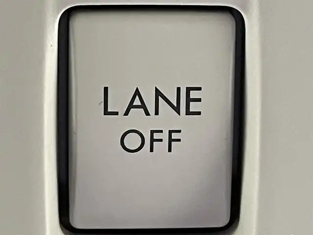 スバル エクシーガクロスオーバー７ X－ブレイク 道央・札幌 2017(平29)年 6.6万km クリスタルブラックシリカ ・４ＷＤ/・ＤＩＡＴＯＮＥナビ/・バックカメラ/・アイサイト/・スマートキー＆プッシュスタート/・ＭＴモード付ＡＴ/・パドルシフト/・ＥＴＣ/・レーダークルーズコントロール/・Ｄ＋Ｎ席パワーシート/・Ｄ＋Ｎシートヒーター/・フルセグ＆Ｂｌｕｅｔｏｏｔｈ＆ＣＤ＆ＤＶＤ/・ステアリングスイッチ/・ＨＩＤヘッドライト/・フロントフォグランプ/・ルーフレール/・オートライト/・オートエアコン/・純正アルミホイール/・純正フロアマット