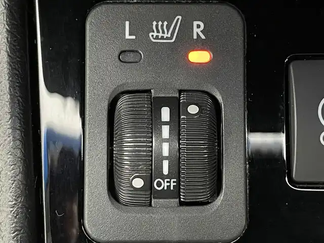 スバル エクシーガクロスオーバー７ X－ブレイク 道央・札幌 2017(平29)年 6.6万km クリスタルブラックシリカ ・４ＷＤ/・ＤＩＡＴＯＮＥナビ/・バックカメラ/・アイサイト/・スマートキー＆プッシュスタート/・ＭＴモード付ＡＴ/・パドルシフト/・ＥＴＣ/・レーダークルーズコントロール/・Ｄ＋Ｎ席パワーシート/・Ｄ＋Ｎシートヒーター/・フルセグ＆Ｂｌｕｅｔｏｏｔｈ＆ＣＤ＆ＤＶＤ/・ステアリングスイッチ/・ＨＩＤヘッドライト/・フロントフォグランプ/・ルーフレール/・オートライト/・オートエアコン/・純正アルミホイール/・純正フロアマット