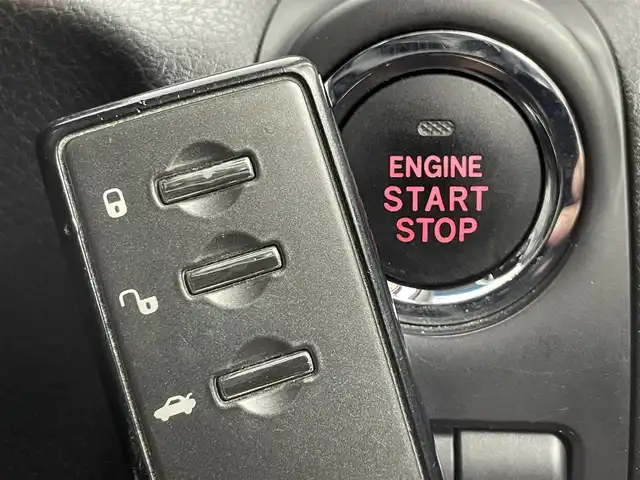 スバル エクシーガクロスオーバー７ X－ブレイク 道央・札幌 2017(平29)年 6.6万km クリスタルブラックシリカ ・４ＷＤ/・ＤＩＡＴＯＮＥナビ/・バックカメラ/・アイサイト/・スマートキー＆プッシュスタート/・ＭＴモード付ＡＴ/・パドルシフト/・ＥＴＣ/・レーダークルーズコントロール/・Ｄ＋Ｎ席パワーシート/・Ｄ＋Ｎシートヒーター/・フルセグ＆Ｂｌｕｅｔｏｏｔｈ＆ＣＤ＆ＤＶＤ/・ステアリングスイッチ/・ＨＩＤヘッドライト/・フロントフォグランプ/・ルーフレール/・オートライト/・オートエアコン/・純正アルミホイール/・純正フロアマット