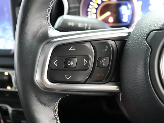 クライスラー・ジープ ジープ ラングラー アンリミテッド オーバーランド 静岡県 2019(令1)年 5.9万km ブラック 純正ナビTV/F・左S・Rカメラ/Mopar製ハードトップヘッドライナー/ALPINE製サブウーハー/ACC/BSM/ParkSenseフロント・リアパークアシスト/ETC2.0/ドライブレコーダー前後/純正LEDヘッドライト/黒革シート/前席シートヒーター/ステアリングヒーター/純正18インチアルミホイール/ヒルディセントコントロール/リア5面プライバシーガラス/背面タイヤハードカバー/サイドステップ/スマートキーx2
