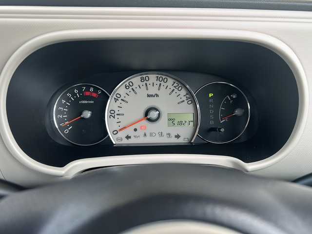 ダイハツ ミラ ココア X 静岡県 2013(平25)年 5.2万km プラムブラウンクリスタルマイカ 社外ナビ/・CD/DVD/・AM/FM/・Bluetooth/・フルセグTV/主要装備/・ＥＴＣ/・オートエアコン/・アイドリングストップ/・ハロゲンヘッドライト/・マニュアルレベリング/・ＡＢＳ/・全席パワーウィンドウ（運転席オート）/・純正ホイールキャップ/・ベンチシート