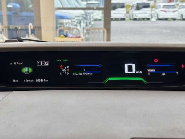 ホンダ フリード ハイブリット G ホンダセンシング 埼玉県 2020(令2)年 5.6万km クリスタルブラックパール ホンダセンシング/純正メモリナビ/　　CD/DVD/BT/フルセグ/バックカメラ/両側パワースライドドア/レーダークルーズコントロール/LEDオートライト/ハーフレザーシート/シートヒーター/純正15インチアルミホイール/ステアリングスイッチ/USBポート/純正ETC