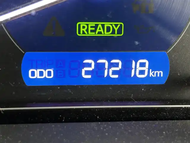 トヨタ エスクァイア ハイブリッド Gi 大阪府 2021(令3)年 2.8万km ブラック 純正9incナビ(フルセグ/DVD再生/Bluetooth) バックカメラ 後席モニター ETC 両側パワースライドドア 革シート シートヒーター 衝突軽減 クルコン トヨタセーフティセンス ドラレコ