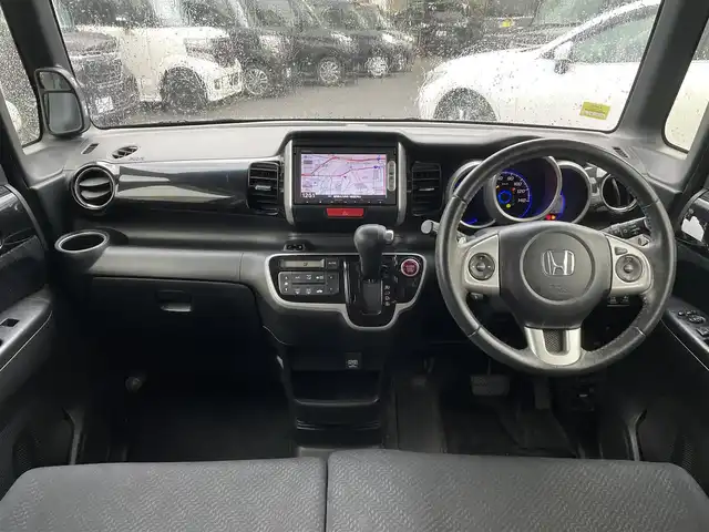 ホンダ Ｎ ＢＯＸ G ターボ SSパッケージ 福岡県 2014(平26)年 8.8万km スマートブラック (株)IDOMが運営する【じしゃロン八幡西店】の自社ローン専用車両になります。こちらは現金またはオートローンご利用時の価格です。自社ローンご希望の方は別途その旨お申付け下さい/スマートキー/純正メモリナビ /Bluetooth/ワンセグ/バックカメラ/両側パワースライドドア/クルーズコントロール/ウィンカーミラー/ETC/HID/オートライト