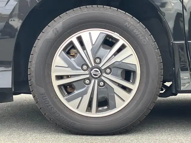 日産 セレナ e－パワー ハイウェイスター V 静岡県 2021(令3)年 4.7万km ダイヤモンドブラック エンジンスタートボタン/取扱説明書/パワーステアリング/パワーウィンドウ/パーキングアシスト/アイドリングストップ/WAC/スマートキー（スペアキー1本）/クルーズコントロール（追従走行：有）/フリップダウンモニター/USB入力端子/ビルトインETC/全方位カメラ/純正SDナビ（BT接続、ワンセグTV、CDチェンジャー）/3列シート/ウォークスルー/社外フロアマット/布系シート/D+N席シートヒーター/両側パワースライドドア/純正アルミホイール/ABS/横滑り防止装置/レーンキープアシスト/オートライト/ナイトビジョン/前後コーナーセンサー/LEDヘッドライト/W+サイドエアバック/衝突軽減システム/ステアリングヒーター