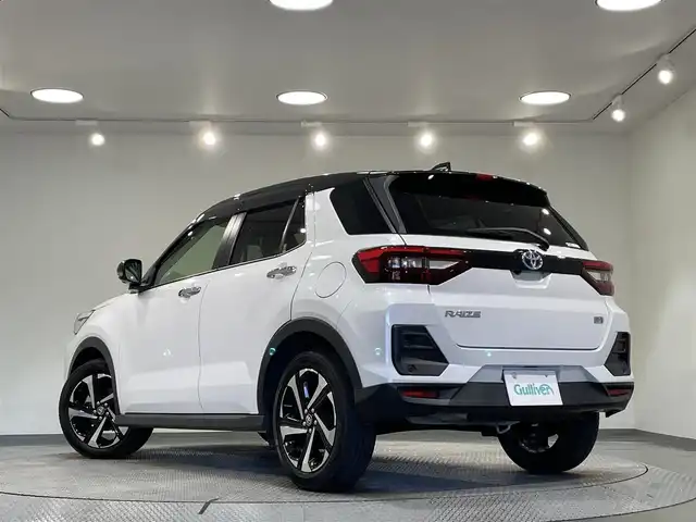 トヨタ ライズ Z 愛知県 2022(令4)年 4万km ブラックマイカメタリック/シャイニングホワイトパール 純正９型ディスプレイオーディオ　/（Bluetooth/フルセグTV/CarPlay/iPod)/パノラマミックビューモニター　/スマートアシスト　/　　-レーダークルーズコントロール　/　　-衝突軽減ブレーキ　/　　-車線逸脱警報/　　-先行車発進お知らせ/　　-オートハイビーム/　　-コーナーセンサー/　　-標識認識機能/ビルトインＥＴＣ　/シートヒーター　/ドライブレコーダー　/ＬＥＤヘッドライト/フォグランプ/オートブレーキホールド機能