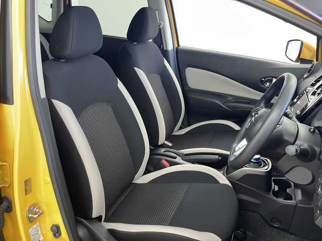日産 ノート e－パワー X 岐阜県 2019(令1)年 2.7万km サンライトイエロー 純正ナビ/（AM/FM/CD/DVD/BT）/フルセグTV/アラウンドビューモニター/デジタルインナーミラー/純正前方ドライブレコーダー/LEDヘッドライト/レーダークルーズコントロール/衝突軽減ブレーキ/純正フロアマット/純正１５AW/室内LEDランプ