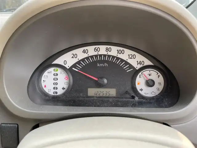 スズキ アルト F 滋賀県 2012(平24)年 12.3万km シルキーシルバーメタリック 純正オーディオ/CD再生可能/FM/AM/ビルトインETC/社外13インチAW/禁煙車/HIDヘッドライト/リモコンキー　/取扱説明書