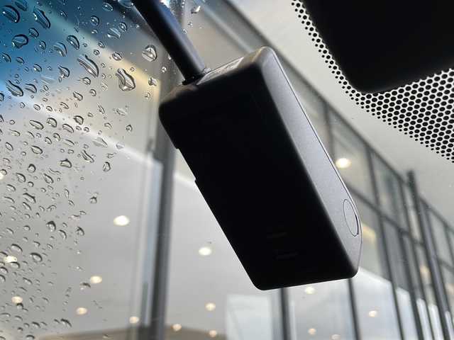 トヨタ クラウン ハイブリッド RS リミテッド 愛知県 2020(令2)年 3.8万km ホワイトパールクリスタルシャイン 衝突被害軽減ブレーキ/純正8インチディスプレイオーディオ（ナビあり）/サンルーフ/全方位カメラ/レーダークルーズコントロール/シートヒーター/エアーシート/フルセグTV/CD/Bluetooth/パワーシート/ヘッドアップディスプレイ/コーナーセンサー/純正アルミホイール/ETC2.0/ブラインドスポットモニター/LEDヘッドライト/ステアリングヒーター/オートマチックハイビーム/ドライブレコーダー/ステアリングスイッチ/スマートキー/プッシュスタート