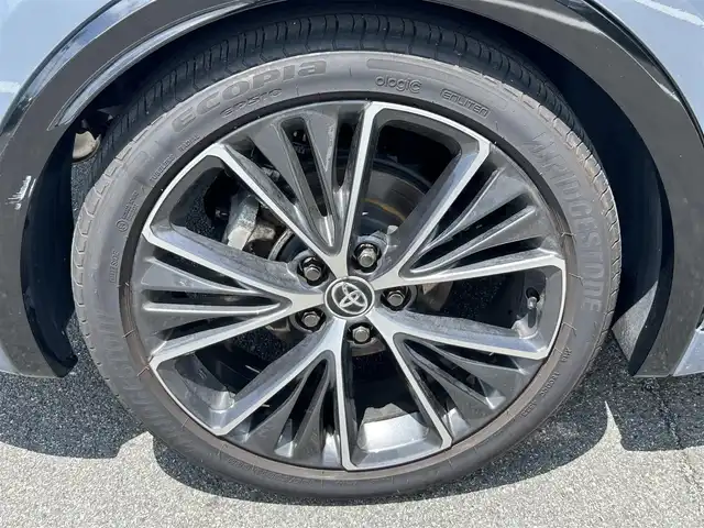 トヨタ プリウス Z 奈良県 2023(令5)年 4万km グレー ＧＲフロント/テールスポイラー　/１２，３型ナビ　/デジタルインナーミラー /パノラマルーフ /BSM /前席ベンチレーション /ワイヤレス充電 /ステアリングヒーター /ビルトインETC /AC100V