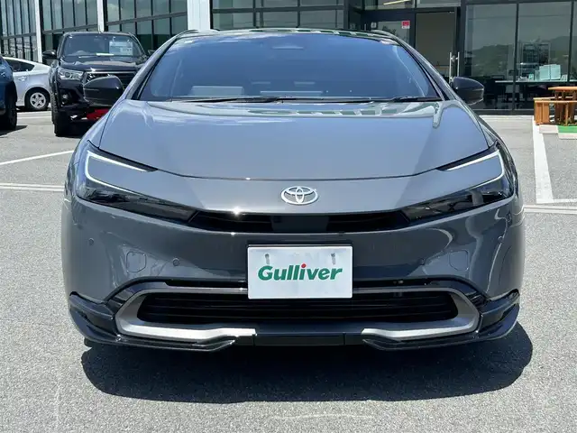 トヨタ プリウス Z 奈良県 2023(令5)年 4万km グレー ＧＲフロント/テールスポイラー　/１２，３型ナビ　/デジタルインナーミラー /パノラマルーフ /BSM /前席ベンチレーション /ワイヤレス充電 /ステアリングヒーター /ビルトインETC /AC100V