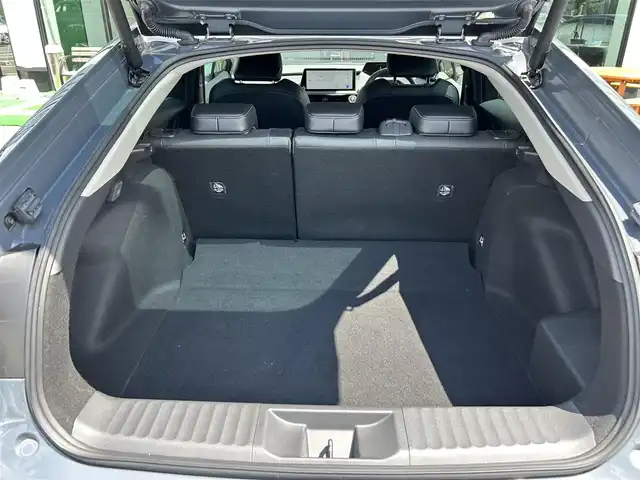 トヨタ プリウス Z 奈良県 2023(令5)年 4万km グレー ＧＲフロント/テールスポイラー　/１２，３型ナビ　/デジタルインナーミラー /パノラマルーフ /BSM /前席ベンチレーション /ワイヤレス充電 /ステアリングヒーター /ビルトインETC /AC100V