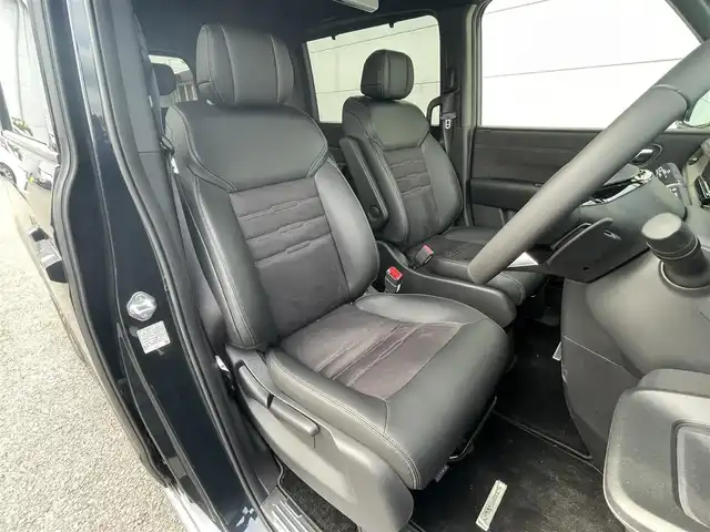 ホンダ ステップワゴン スパーダ プレミアムライン 千葉県 2025(令7)年 0.1万km ミッドナイトブルービームM 純正ナビ/フルセグＴＶ/全方位カメラ/フリップダウンモニター/ＥＴＣ/クルーズコントロール/両側パワースライドドア/前席シートヒーター/コーナーセンサー/USBソケット/オットマン/パワーバックドア/オートハイビーム/オートライト/衝突被害軽減ブレーキ/レーンキープアシスト